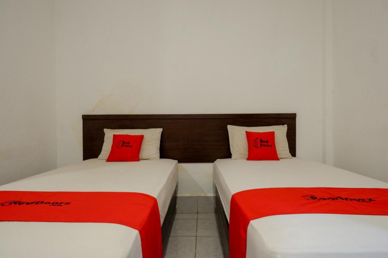 Reddoorz Syariah @ Hotel Wisma Indonesia Kendari Buitenkant foto